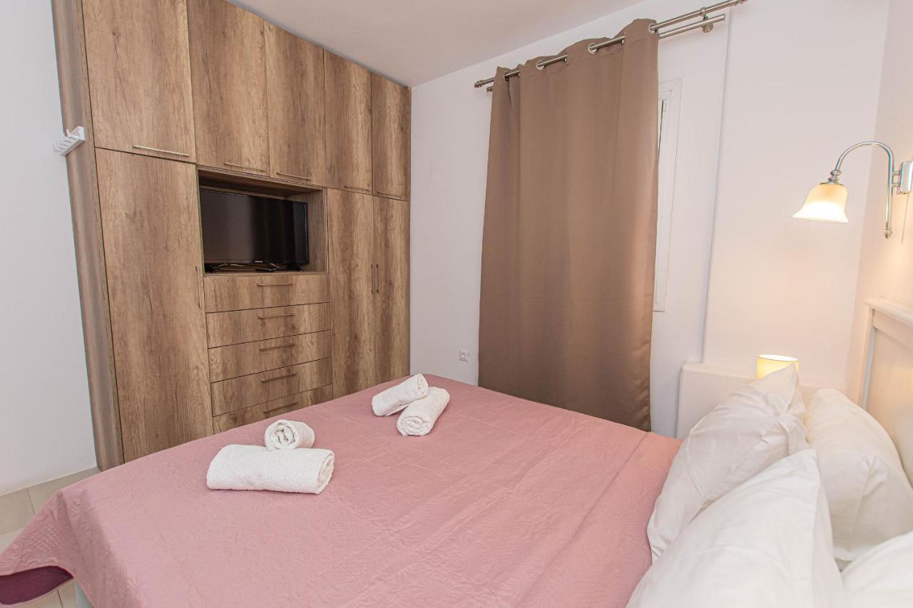 Anius Apartments Mykonos Town ภายนอก รูปภาพ