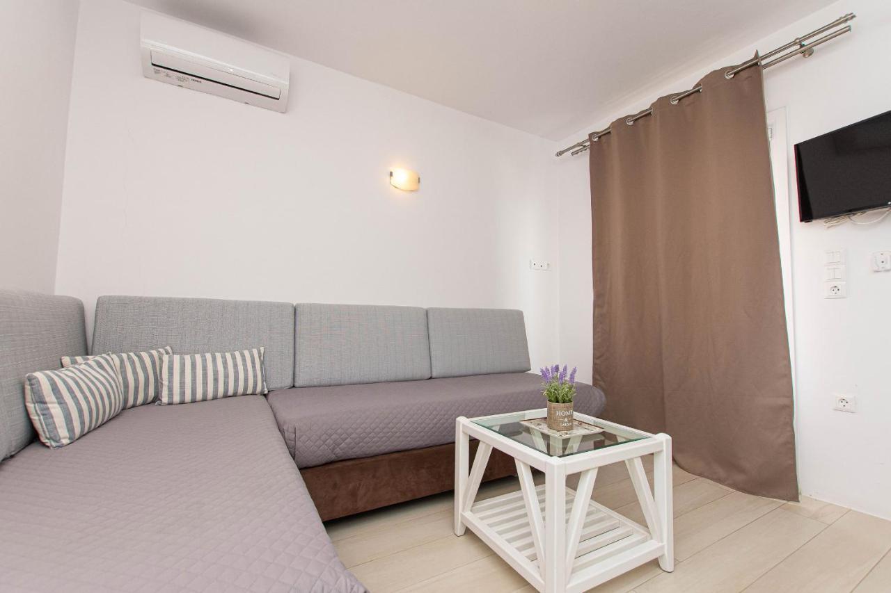 Anius Apartments Mykonos Town ภายนอก รูปภาพ