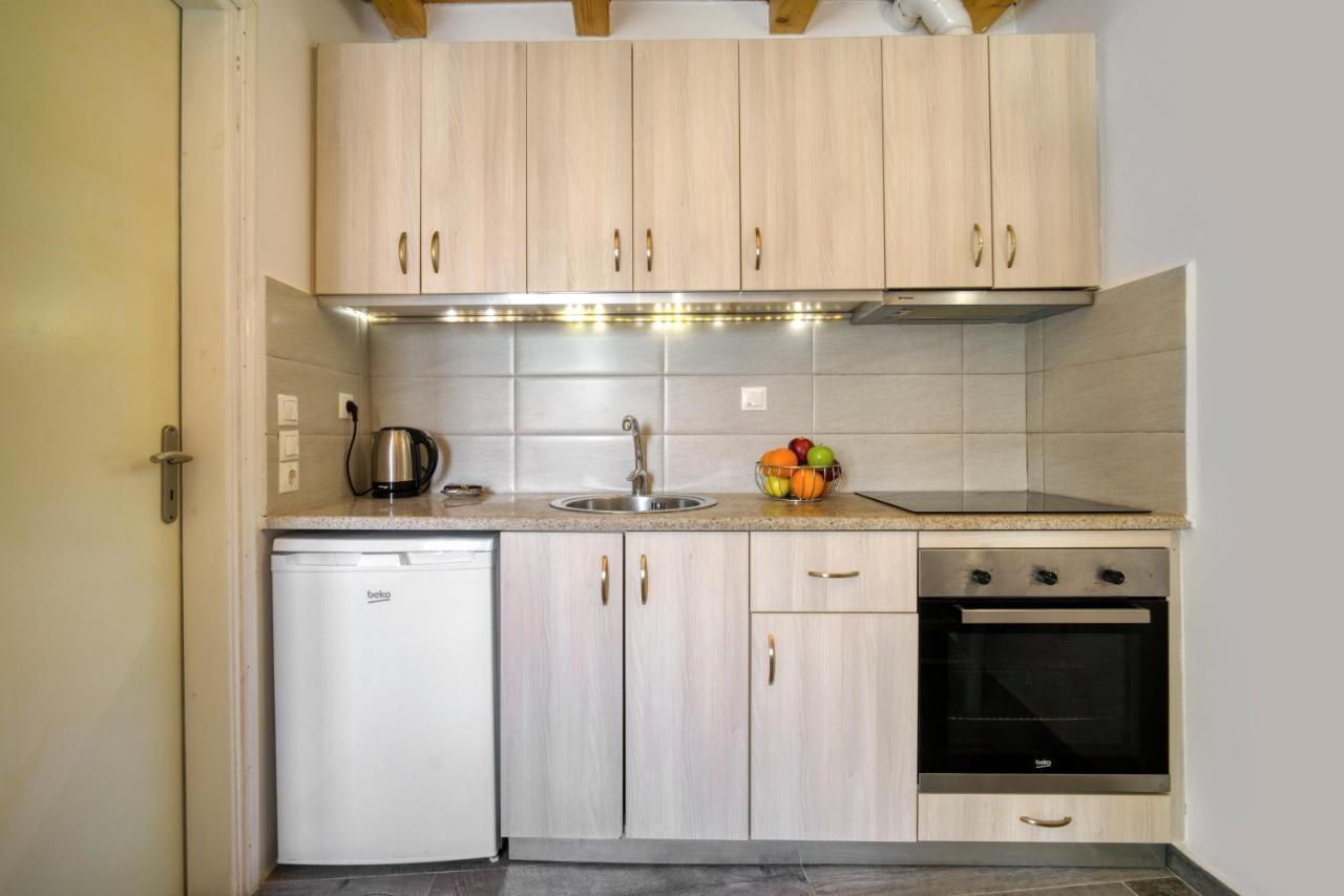 Anius Apartments Mykonos Town ภายนอก รูปภาพ