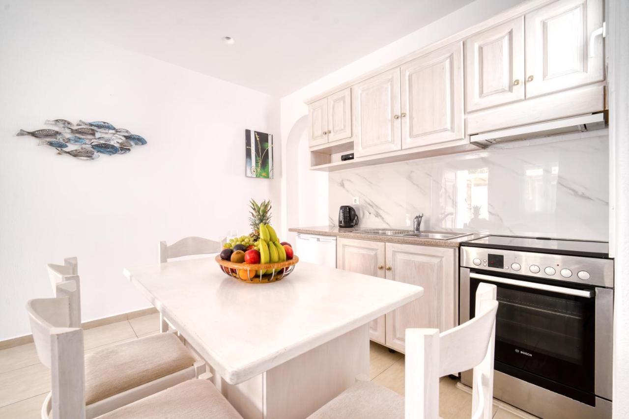 Anius Apartments Mykonos Town ภายนอก รูปภาพ